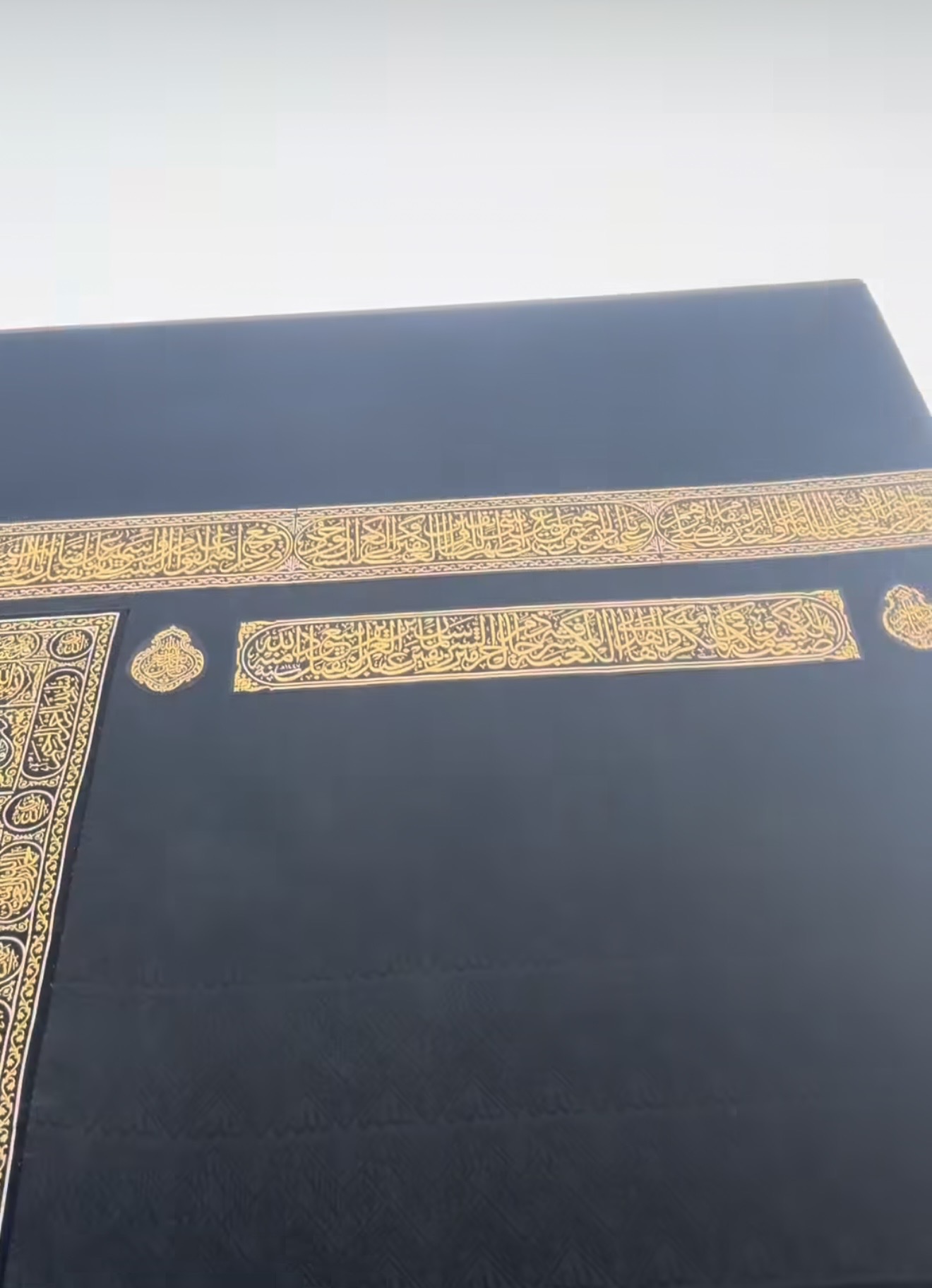 Dejan Dragojević se nalazi na mestu gde je poginulo više od 90.000 ljudi!