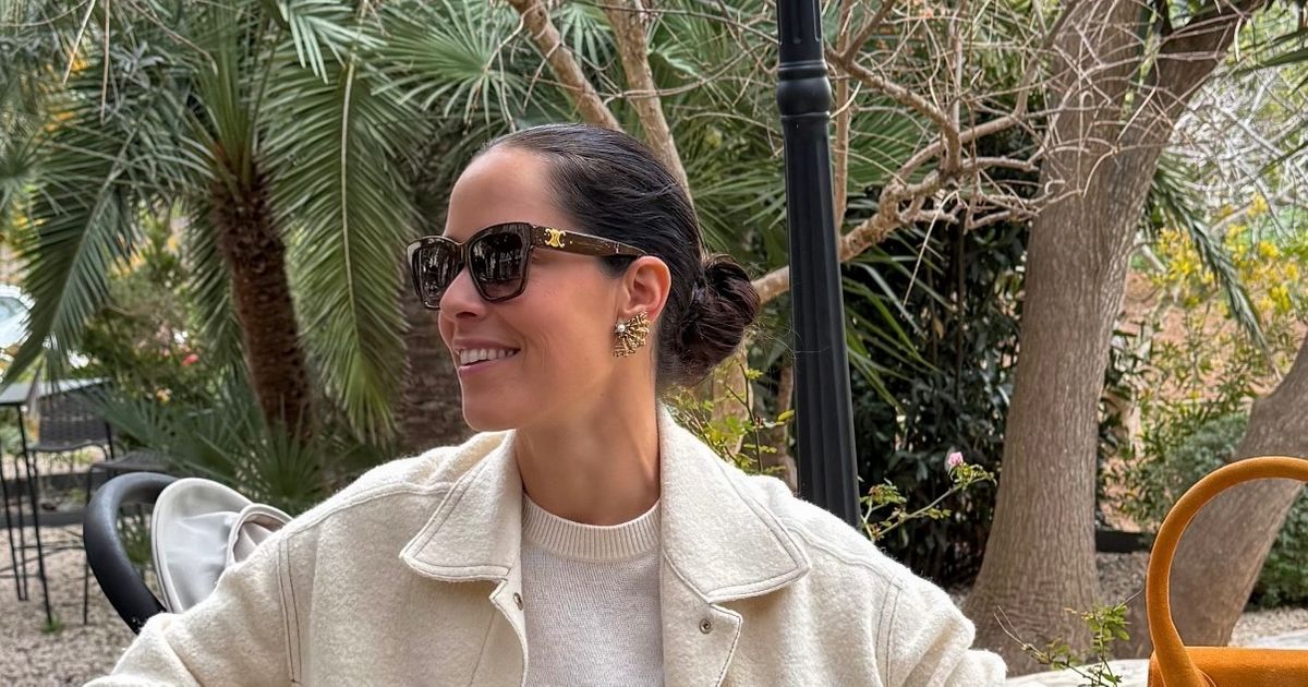 Ana Ivanović in ultra-short shorts showed how fit she is: She crossed her long legs and ignited the imagination