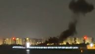 JEZIV SNIMAK Pogođena marina u Abu Dabiju, gust dim nad gradom, sirene zavijaju i u Dubaiju