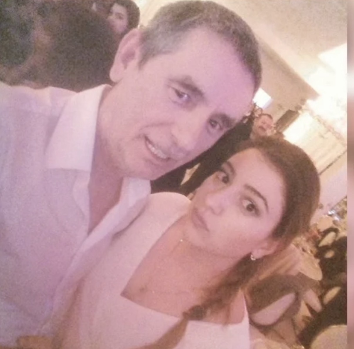 Evo čime se bavi ćerka Lepog Miće: Pevač je krije od javnosti, a Sara van Srbije zgrće ogromne pare