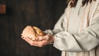 Biblijski hleb bez kvasca, savršen za vreme posta: Recept sa Tajne večere koji možete napraviti kod kuće
