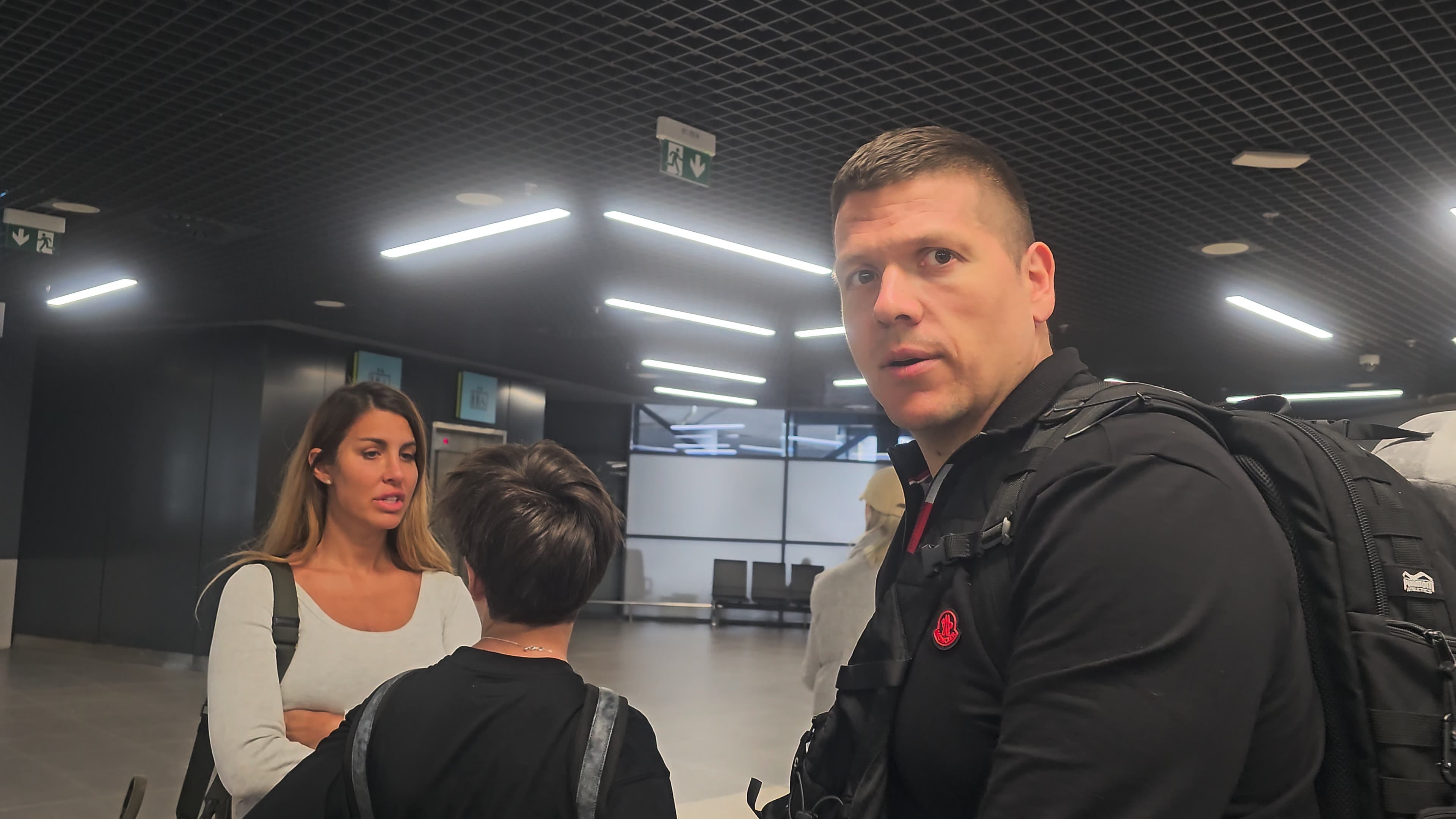 Jelena i Sloba uspeli da se vrate sa Maldiva u Srbiju, pa spomenuli Lunu i Marka: "Rekli su da su se snašli"