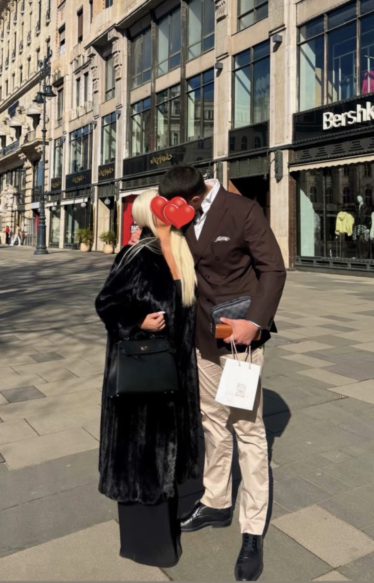 Dečko Dare Bubamare zaposlen u restoranu: Otkrivena istina o mlađem frajeru, svi su mislili da je tajkun