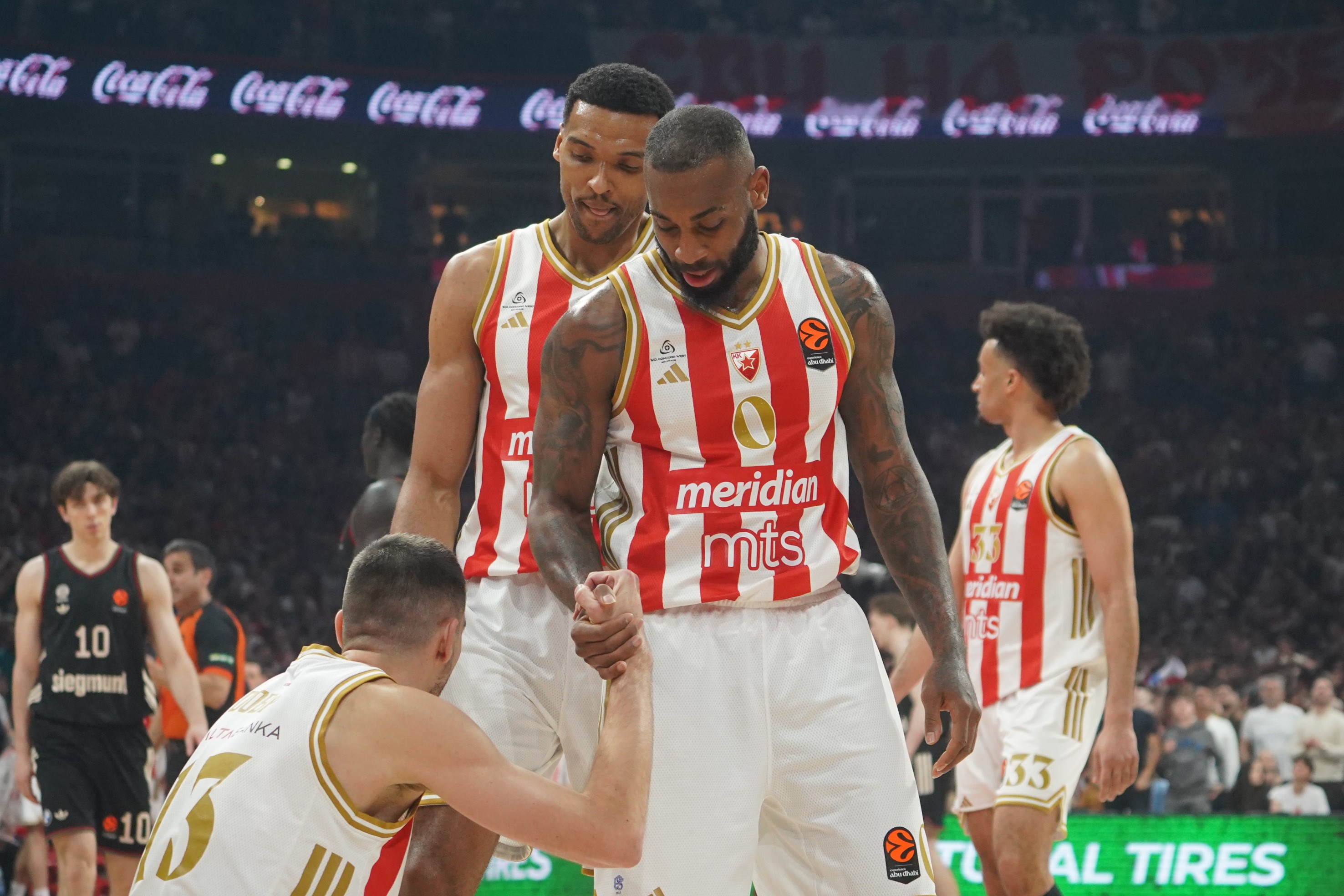 Heroj Zvezde kao Jokić, stao na korak od tripl-daba, pa poručio Delijama: "Sa ovim timom i klubom..."