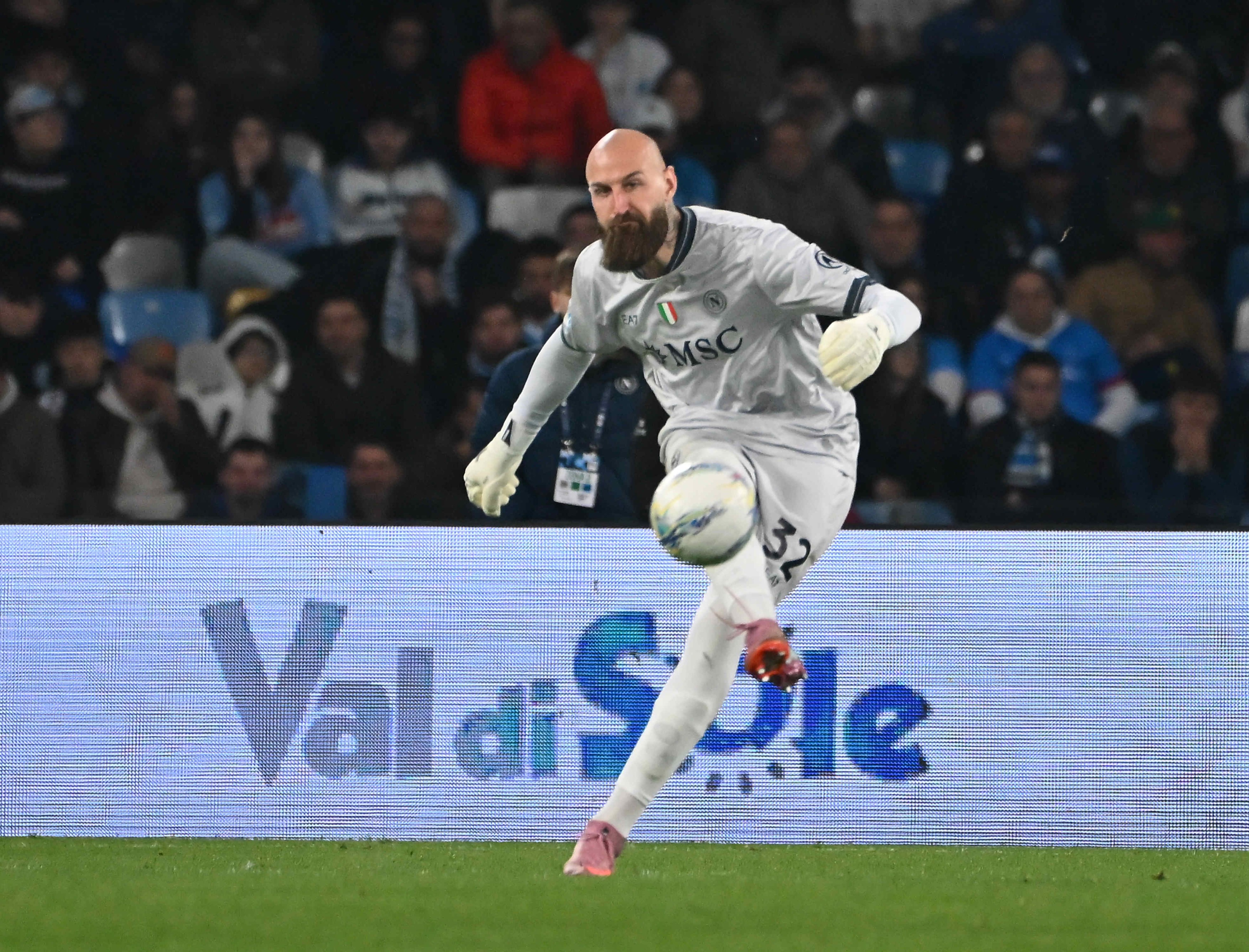 Vanja Milinković Savić začarao mrežu i razočarao Strahinju Pavlovića: Napoli potkačio Milan u trci za titulu