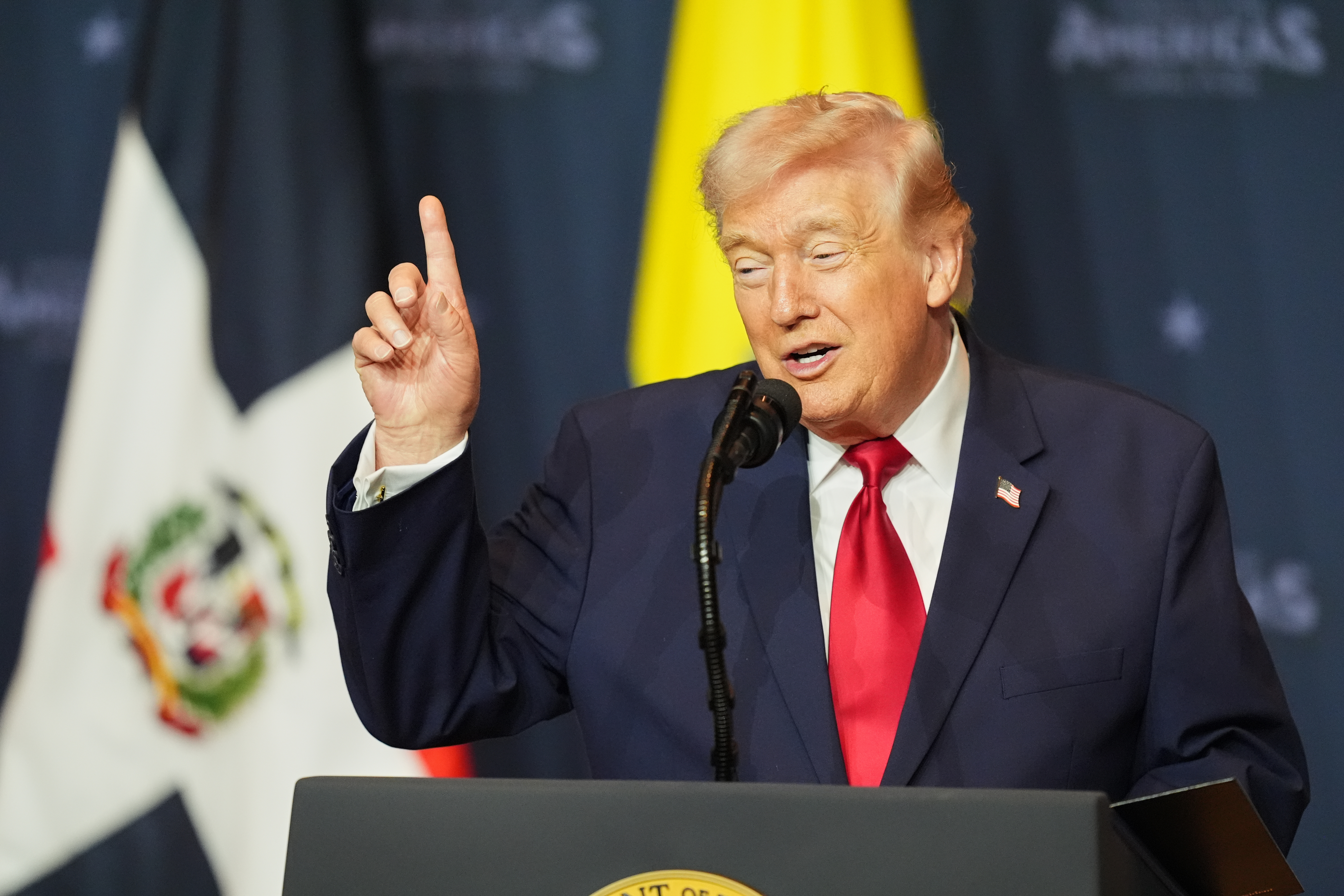 Tramp: Došlo je do potpune promene režima u Iranu!