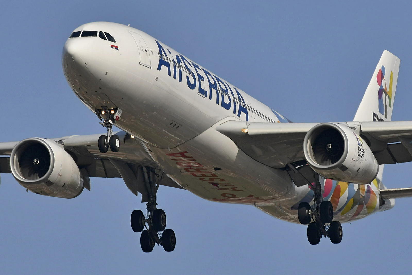 Nastavljena evakuacija sa Bliskog istoka: Avion iz Rijada sleteće u Beograd oko 21 sat