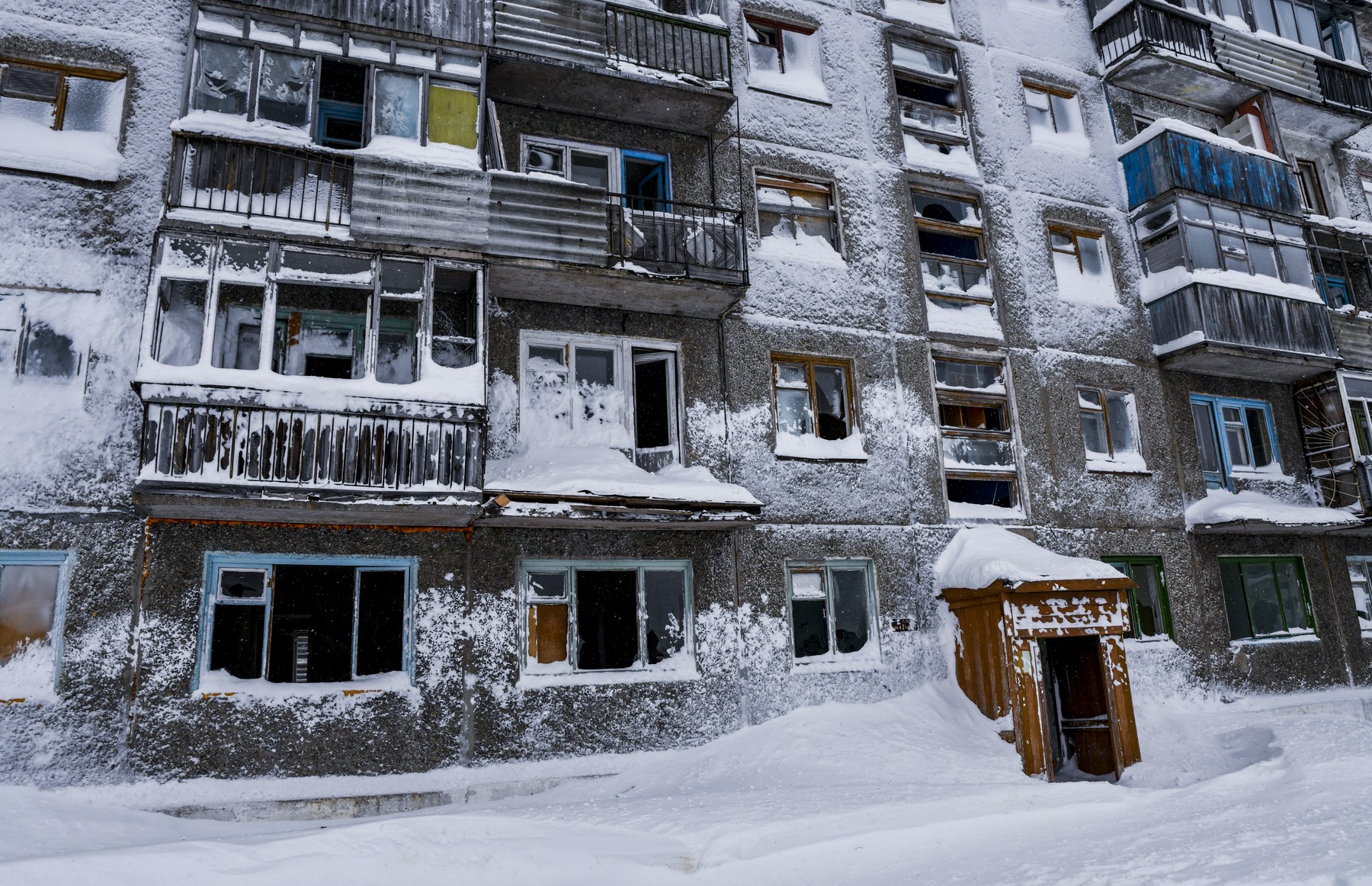 Tri godine nije zatvorio prozor stana u najhladnije gradu: Zatekao ga ovaj prizor kad se vratio kući
