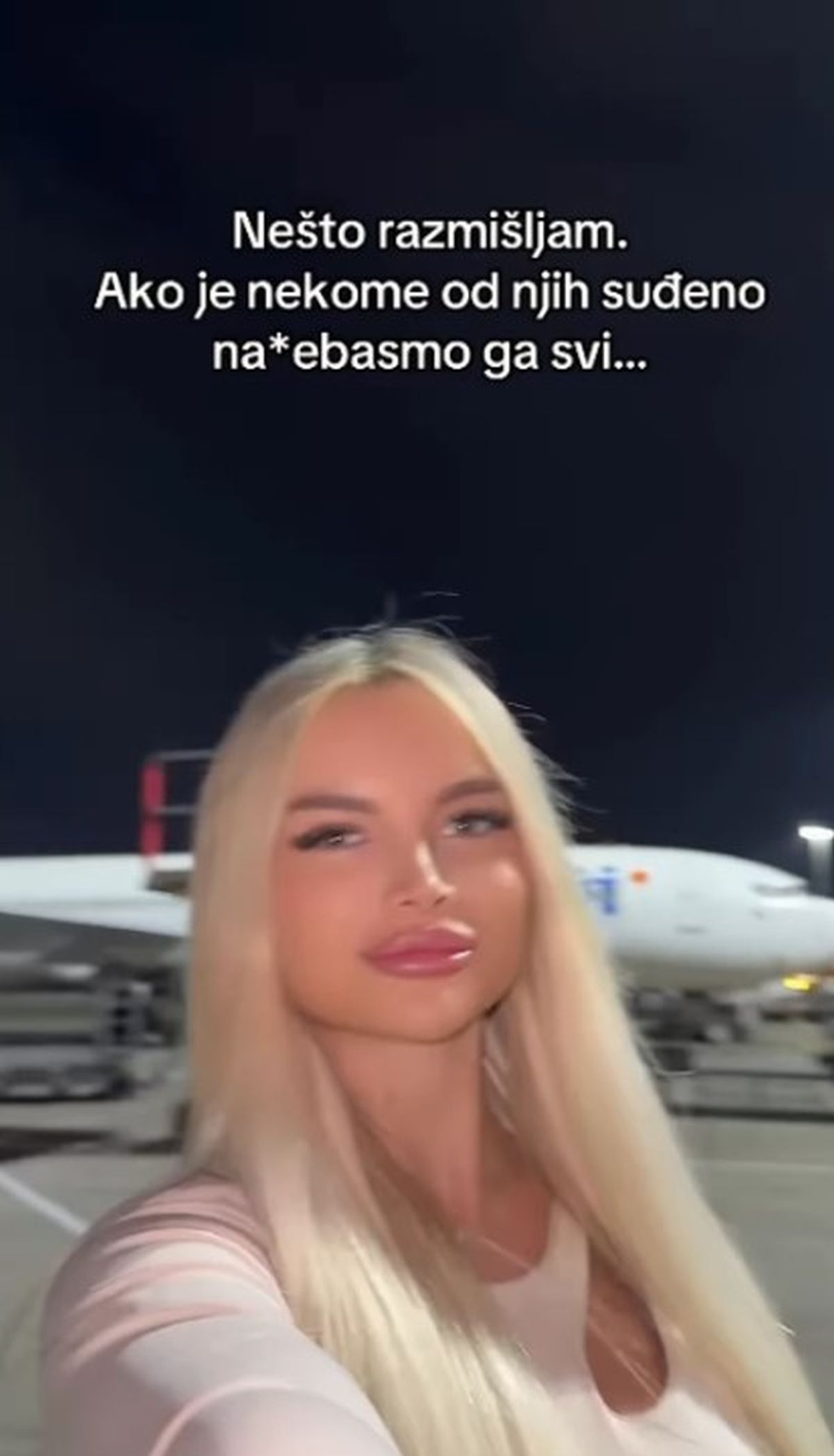 "Nadrljali smo.." Anja se u Dubaiju ukrcala u avion za Srbiju, pa podelila svoj strah: "Ako je nekom suđeno"