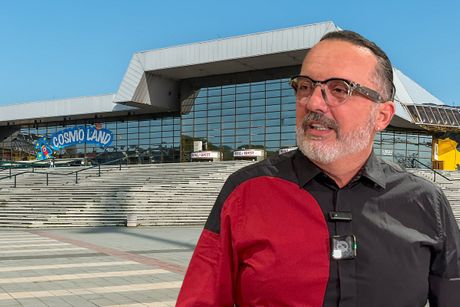 Toni Cetinski i hala Spens u NS