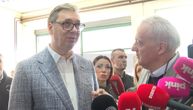 Vučić obilazi kompaniju Sigma u Crvenki: Dočekao ga veliki broj građana