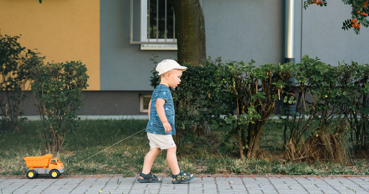 Neviđen preokret u Čačku! Dijete je izašlo iz vrtića, vaspitačica je suspendovana, a onda je 60 roditelja uradilo OVO! – Vijesti Neviđen preokret u Čačku! Dijete je izašlo iz vrtića, vaspitačica je suspendovana, a onda je 60 roditelja uradilo OVO! – Vijesti