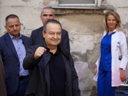 Ivica Dačić izašao iz bolnice