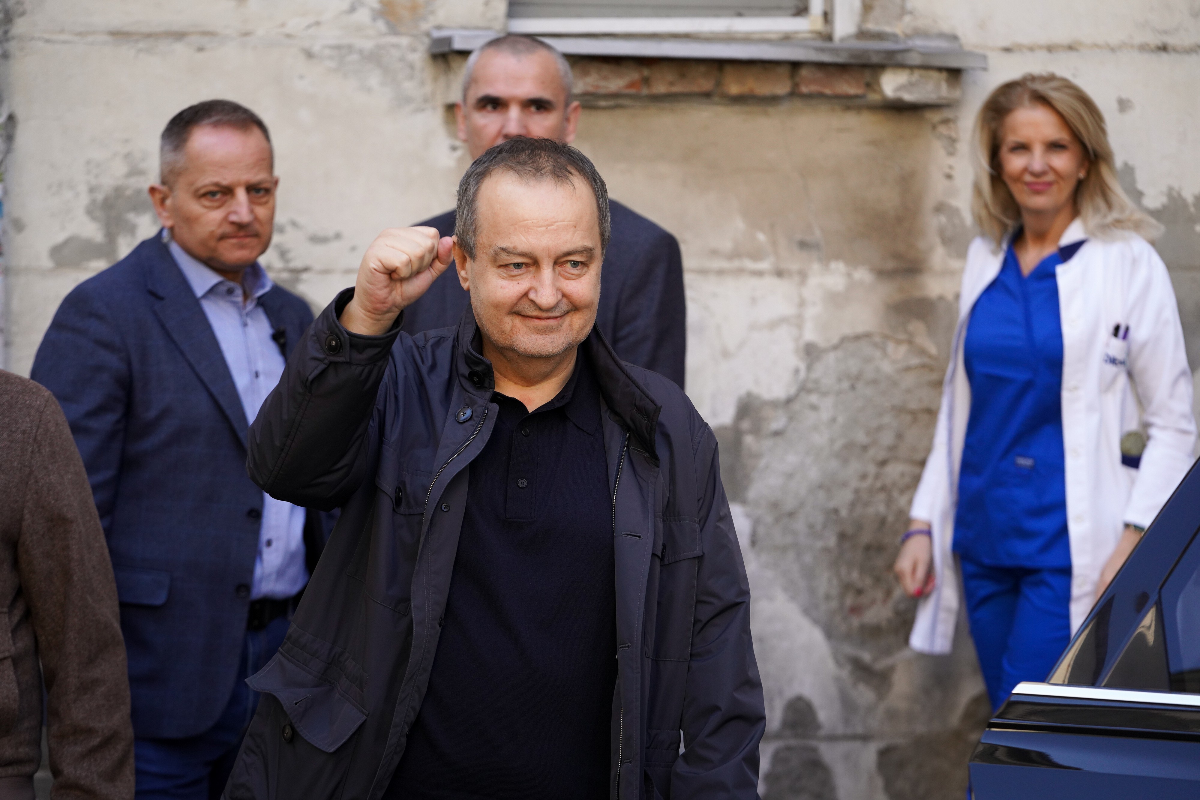 "Lebdeo sam između života i smrti": Ministar Dačić otkrio detalje životne drame