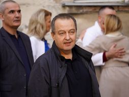 Ivica Dačić izašao iz bolnice