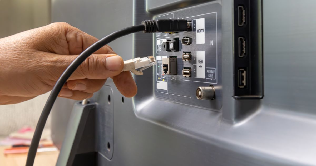 Is your TV picture constantly stuttering? The solution is a cable costing a few euros, not a new router