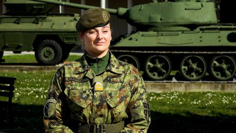 KIadetkinja Ana Gavrilović, Vojna akademija