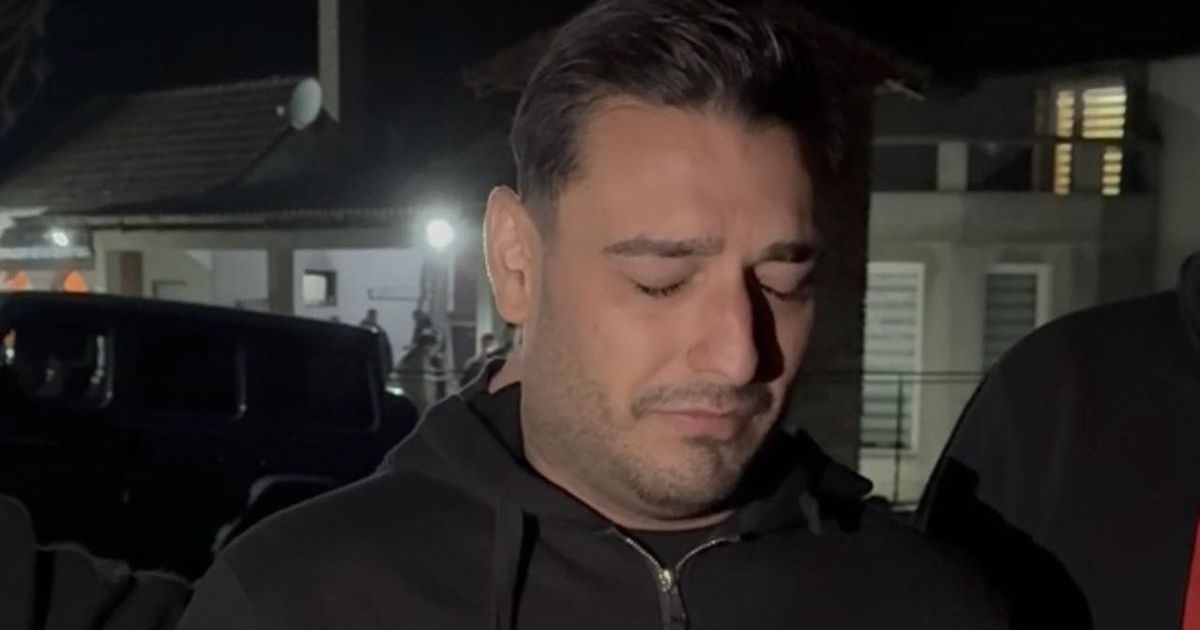 “Izgubio sam pola života”: Darko Lazić u suzama nakon smrti brata: “Ne mogu više…” “Izgubio sam pola života”: Darko Lazić u suzama nakon smrti brata: “Ne mogu više…”