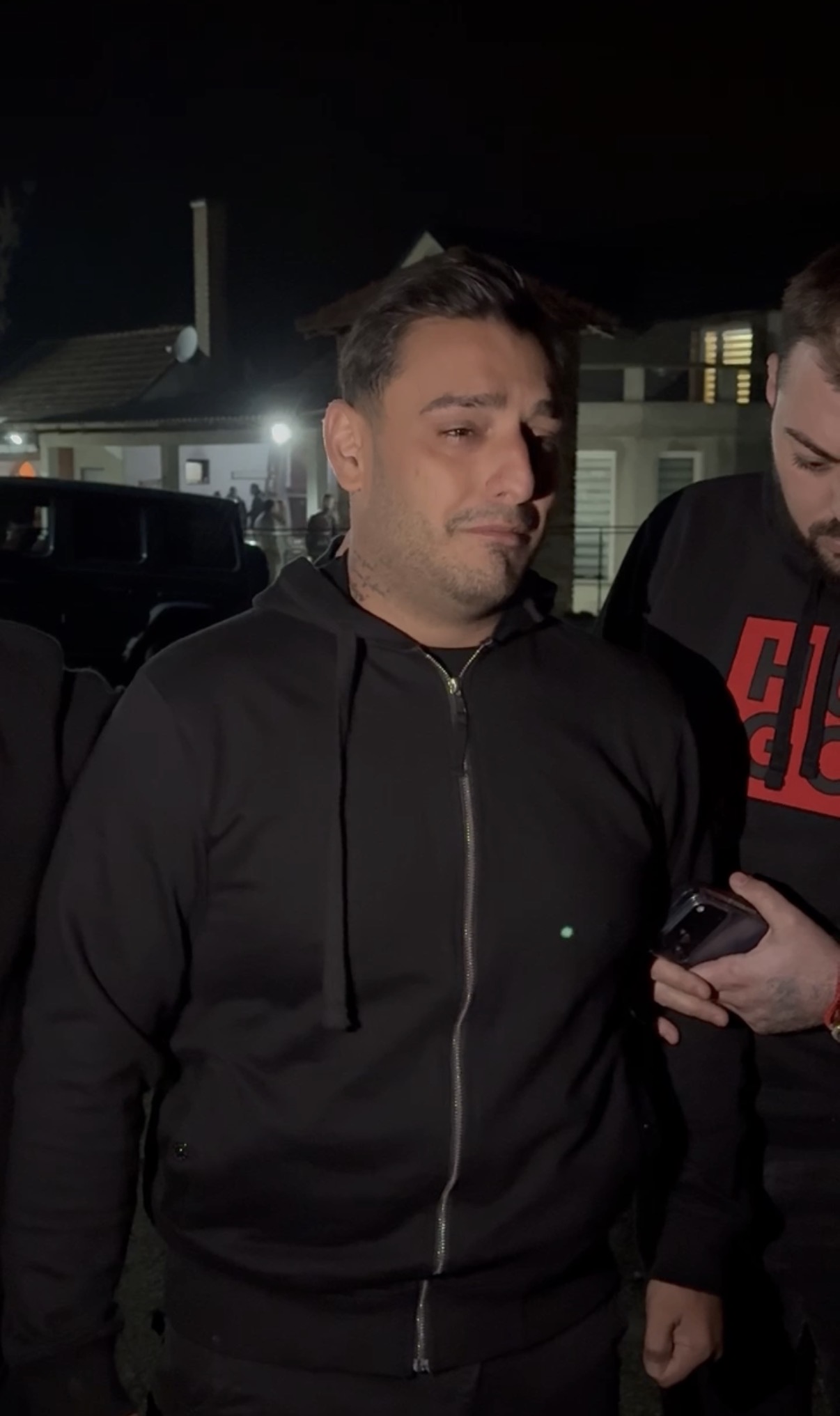 Slika koja tera suze na oči: Darko Lazić se nakon porodične tragedije sklonio ovde, podelio emotivnu objavu