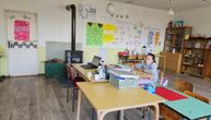 Marija u školi nema nijednog drugara! Jedini je đak u selu u Srbiji: Evo šta su smislili da bi imala društvo