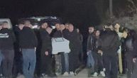 Telo Darkovog brata dovezli u porodičnu kuću: Ljudi van sebe, majka i Draganova žena jecaju