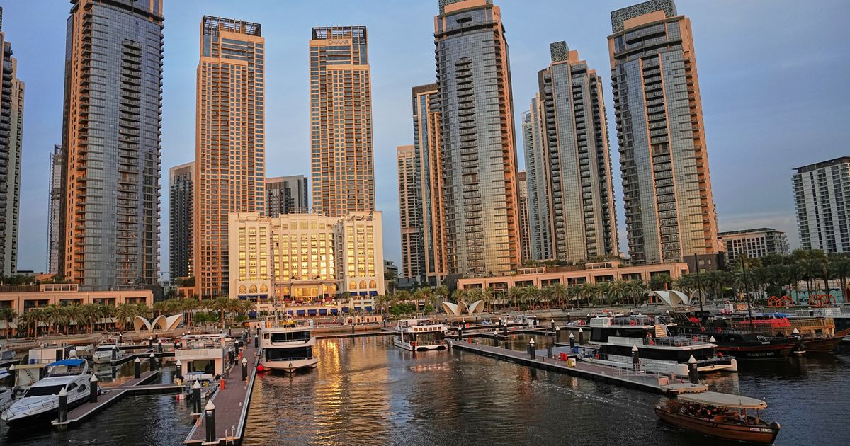 Finansijski masakr na berzama: Izbrisano 120 milijardi dolara sa tržišta u Dubaji i Abu Dabiju