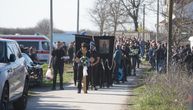 Svi misle da moraju u crnini na sahranu: Evo šta zapravo i dan-danas nalažu običaji i tradicija