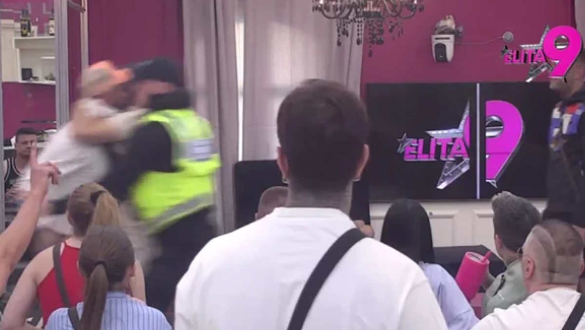 Haos u Eliti! Luka nasrnuo na Anđela i udario ga pesnicom: Reagovao Veliki šef, ovo je kazna za Vujovića