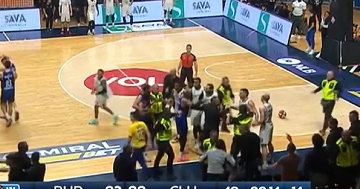 Chaos in Podgorica: Brawl between Budućnost and Cluj basketball players, ended up in chairs, security intervened