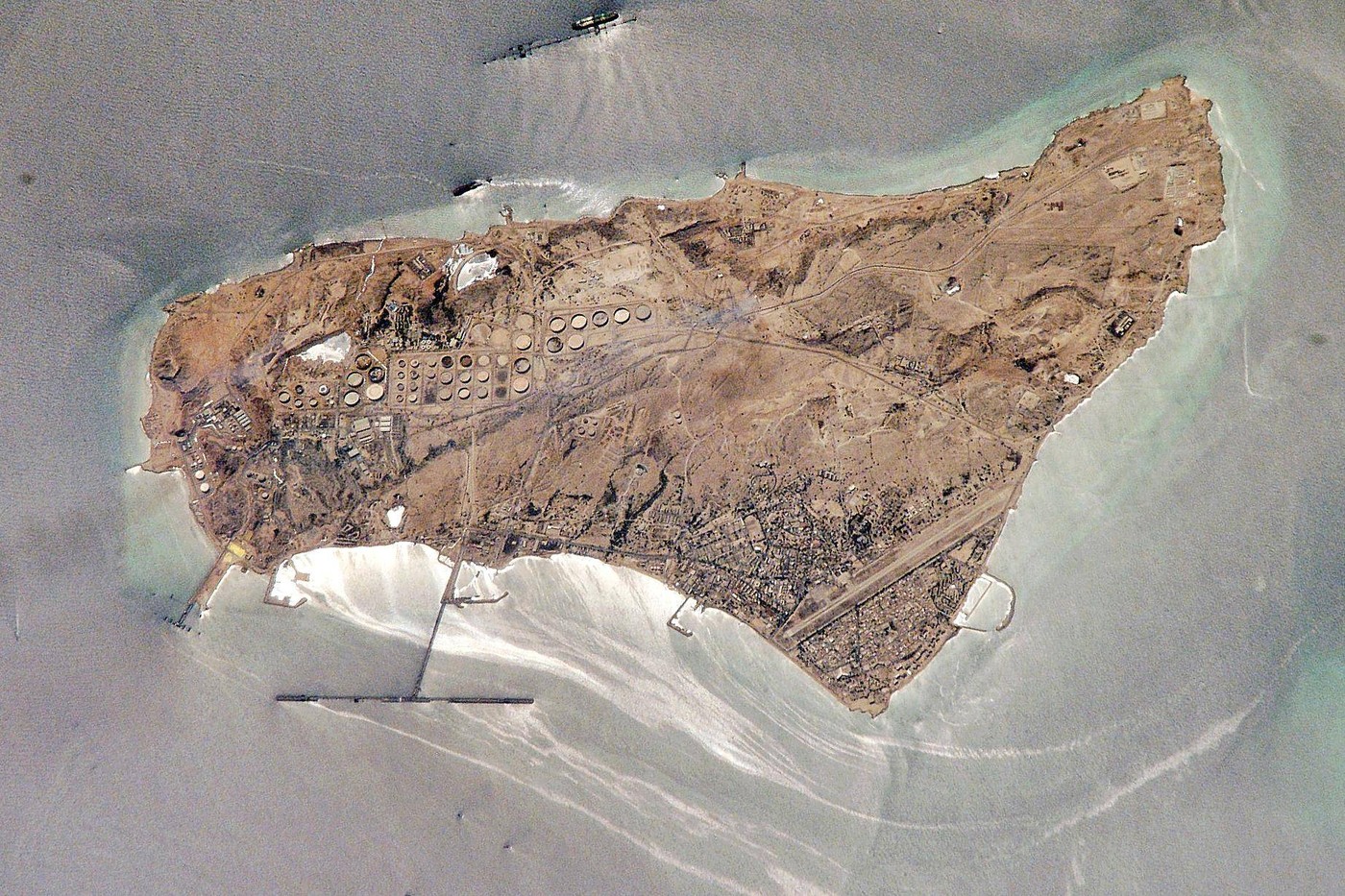 Tramp je već gađao Harg, ali jedno nije dirao: Zašto je ostrvo ključno za Teheran i šta će biti ako SAD udare?