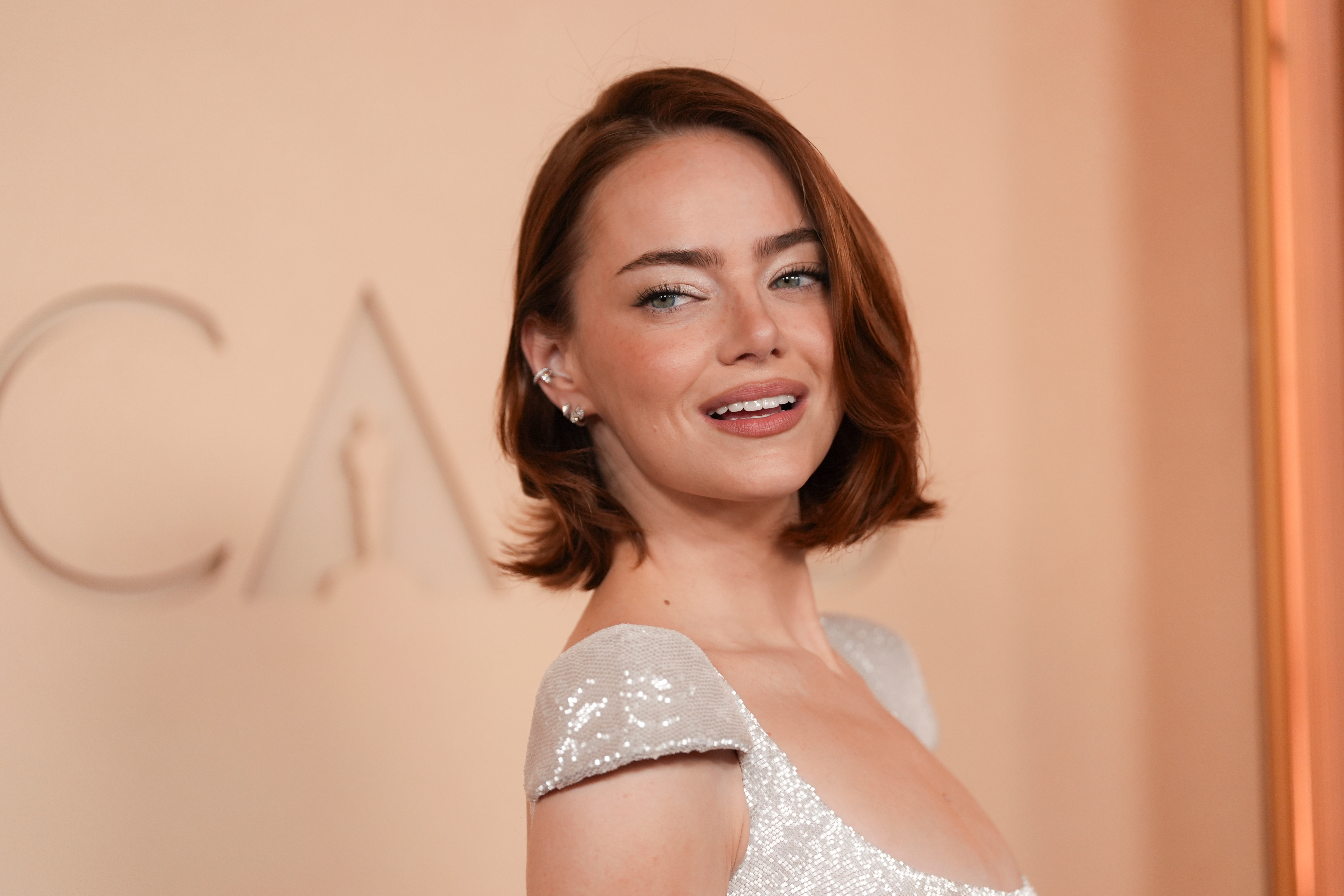 Više od 600 SATI RADA na ovoj haljini: Pogledajte možda i najdragoceniju haljinu na sinoćnoj dodeli Oskara