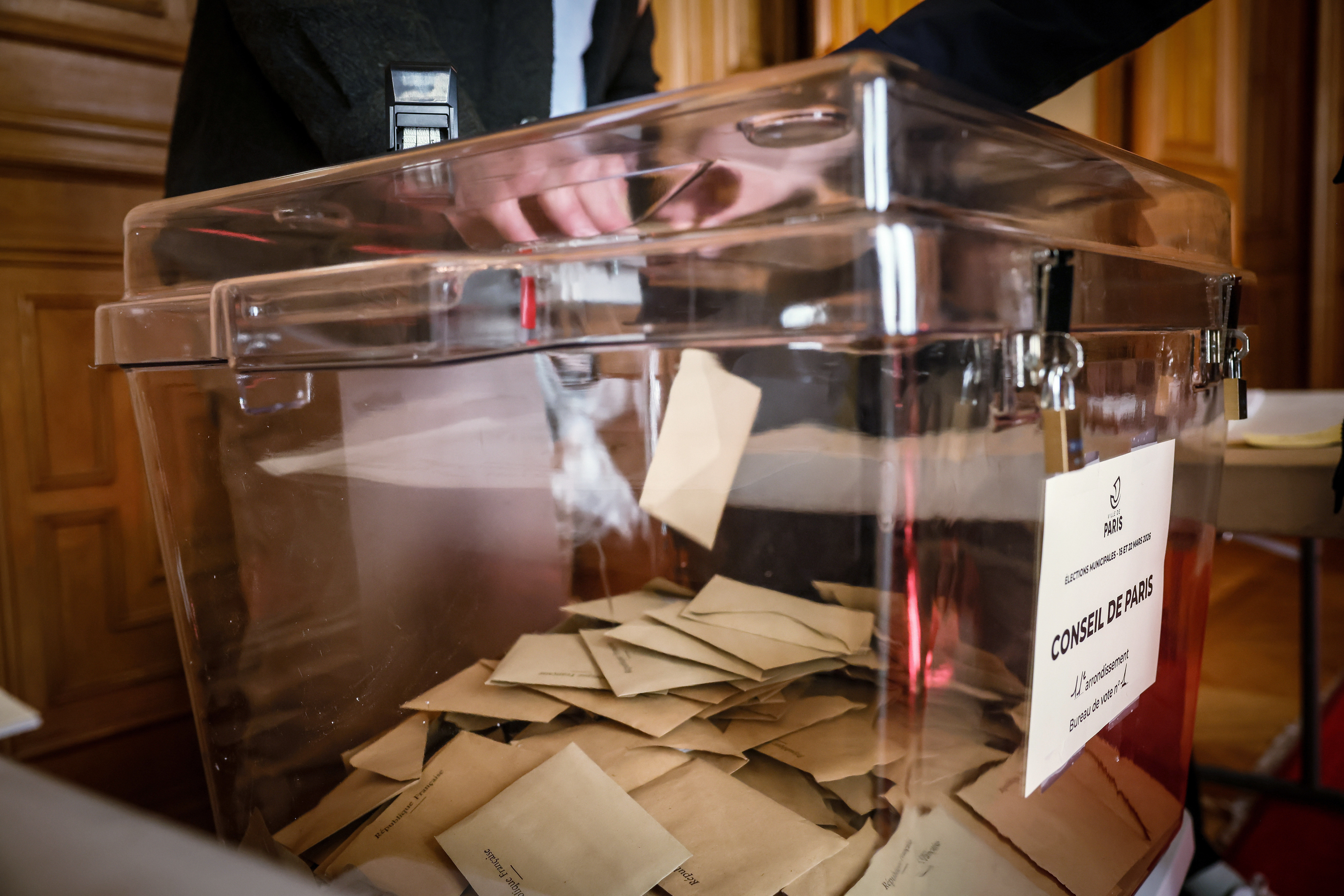 Zatvorena birališta na lokalnim izborima u Francuskoj: Izlaznost bila dobra, evo kad će rezultati