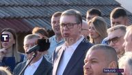 Vučić u selu Kotraža, razgovarao sa meštanima: Stiže vodovod i putevi! Ljudi izneli zahteve