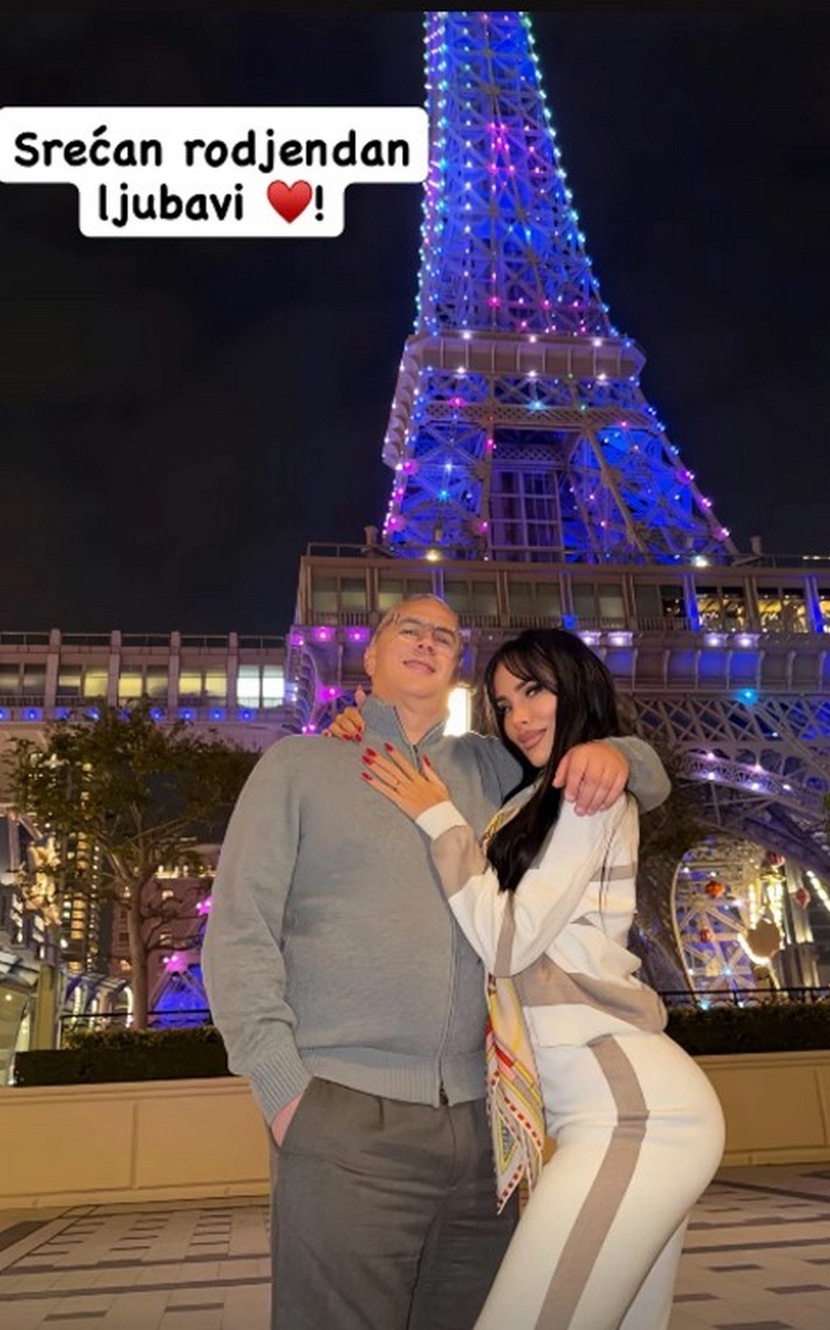 U domu starlete slavlje, proslavila rođendan mužu: Povukla se iz javnosti a ovako su uživali "Ljubavi..."