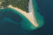 Da li je ovo najlepša hrvatska plaža? Možda i nije, ali je bez sumnje najinteresantnija na Jadranskom moru