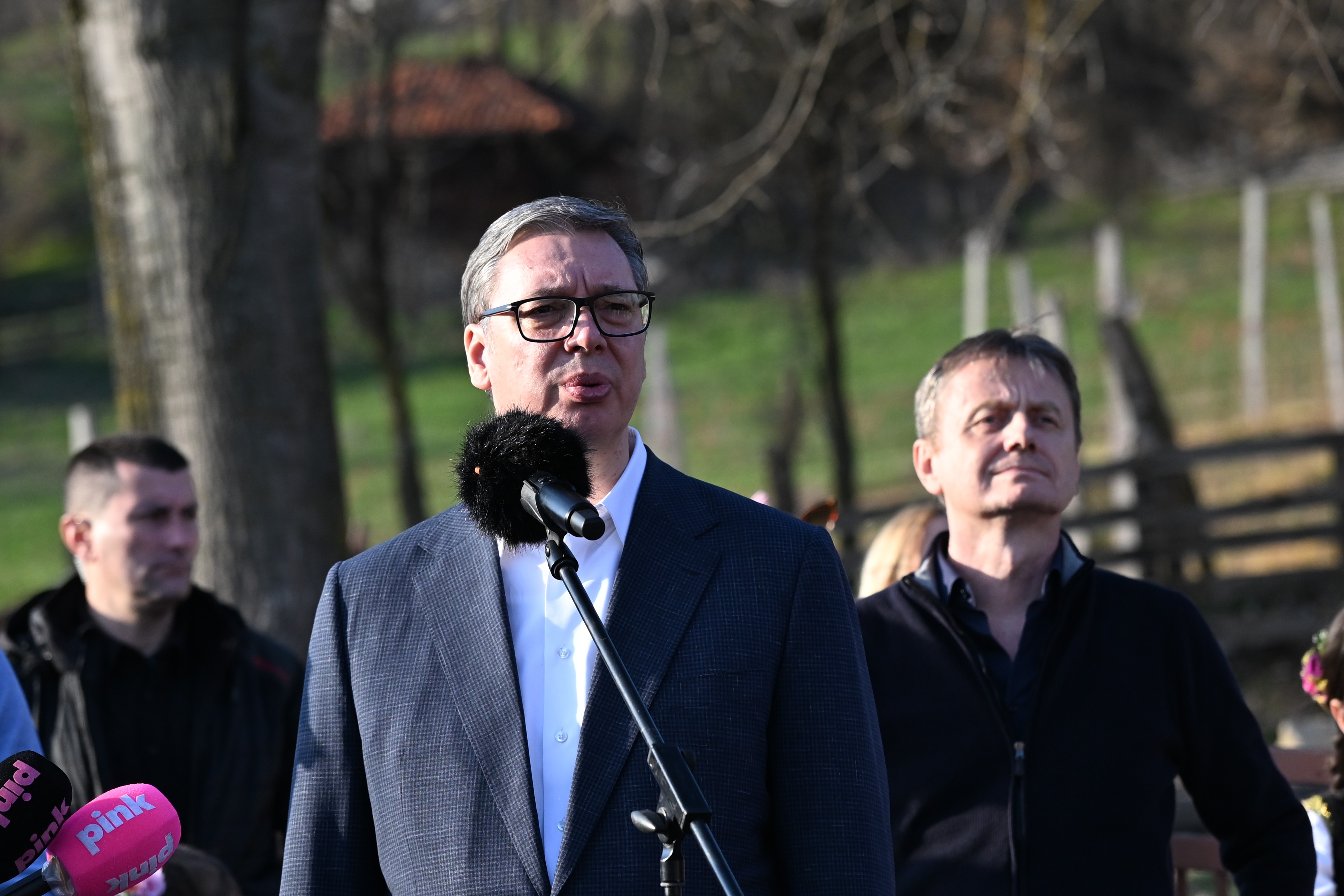 Vučić: Lučani po visini prosečne zarade odmah iza Beograda, Novog Sada i Bora