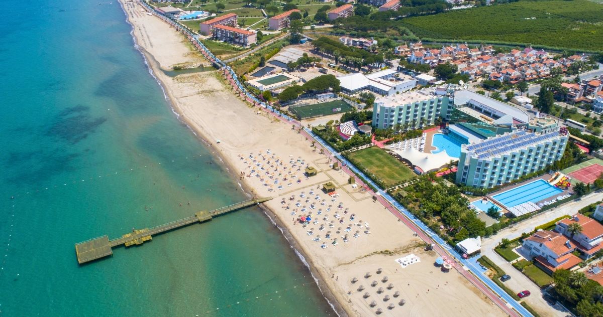 Kušadasi – živahno letovalište sa širokim plažama, bogatom istorijom i slikovitim pejzažima Egeja
