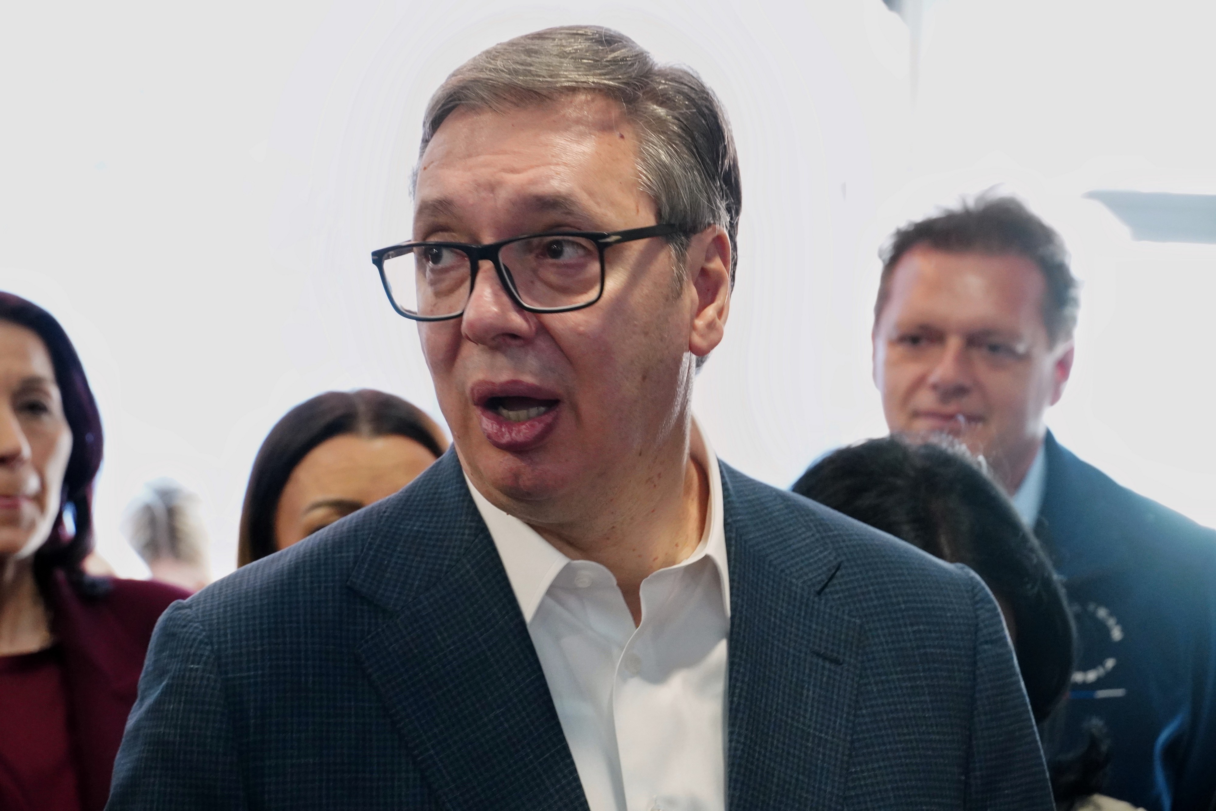 Vučić: Nisam znao da postoje ljudi koji se rugaju bolesnom dečaku jer sam ga zagrlio