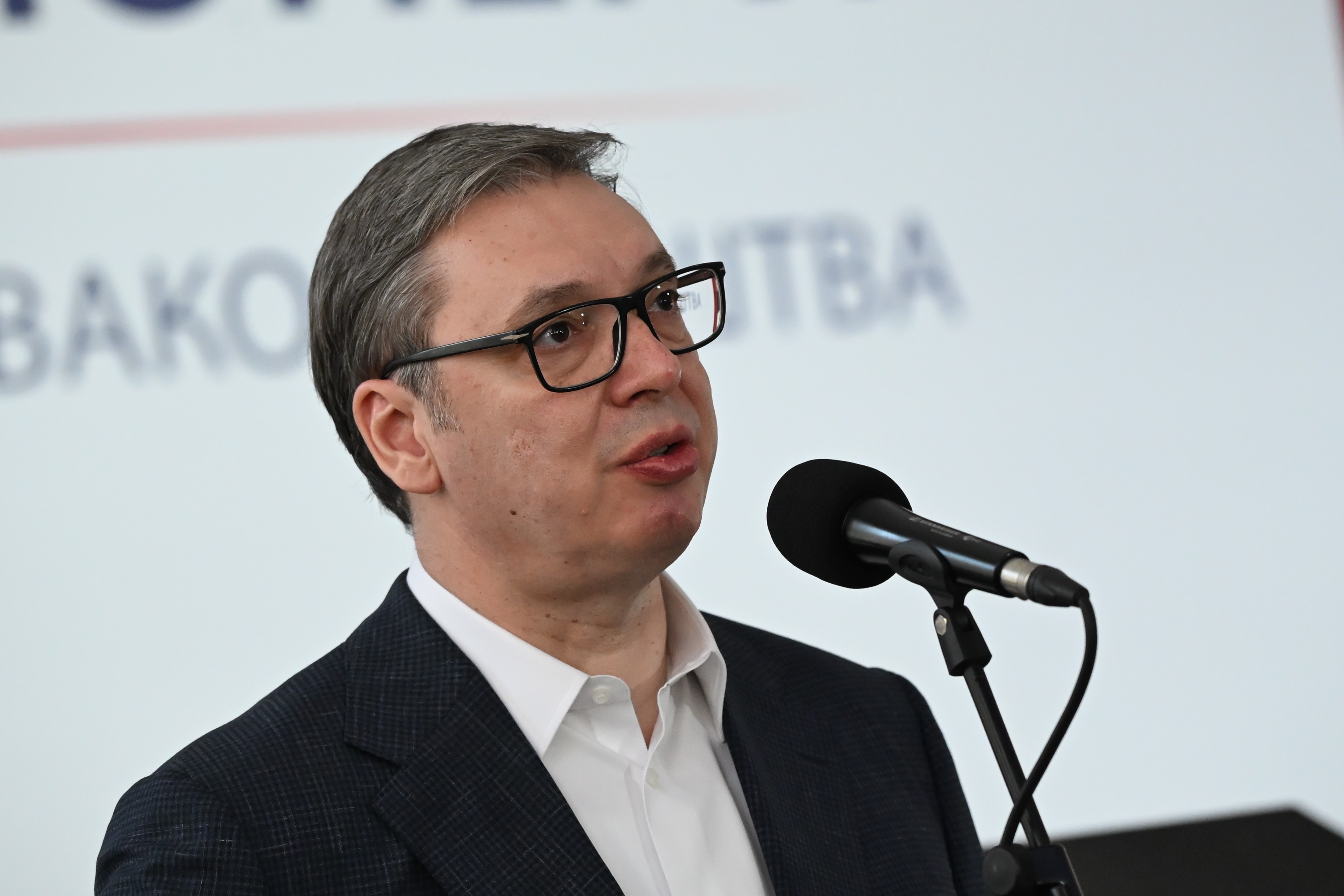 Vučić: Nema pritiska na zaposlene u državnim preduzećima za dolazak na skup 21. marta