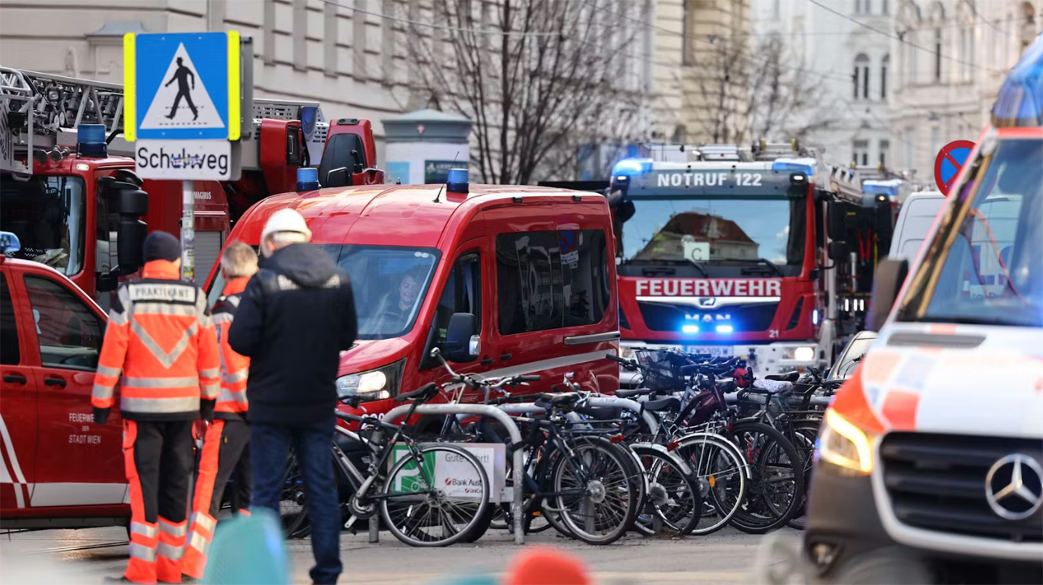 "Sve je počelo da tutnji, a onda sam čuo vriske" Potresna ispovest očevidaca tragedije u Beču
