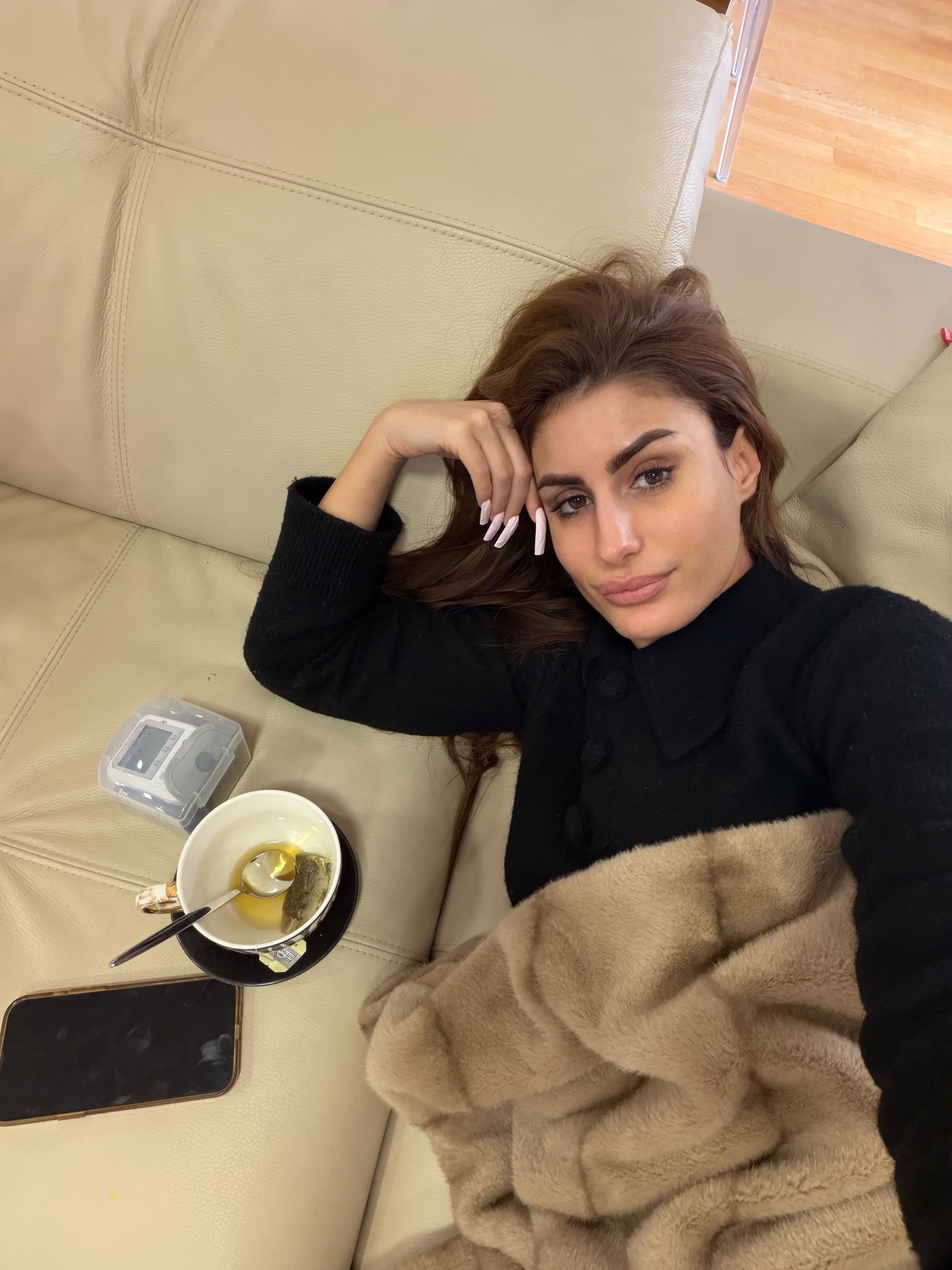 "Nemam snage da hodam" Oglasila se Dijana Janković nakon saopštenja o lošem zdravstvenom stanju: "Nisam dobro"