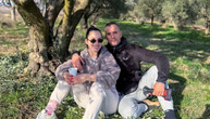 Srpska pevačica traži pomoć, rodila dvoje dece hrvatskom biznismenu, sad se oglasila: "Da li je realno da..."