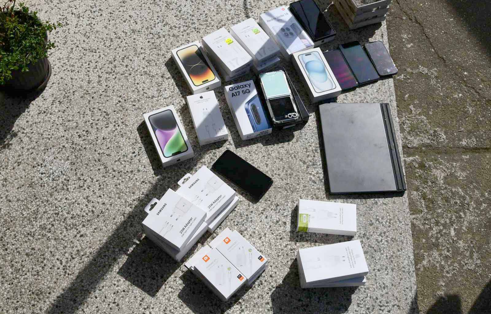 Velika akcija policije u Kikindi i Boru: Zaplenjena bela tehnika i telefoni vredni skoro milion dinara