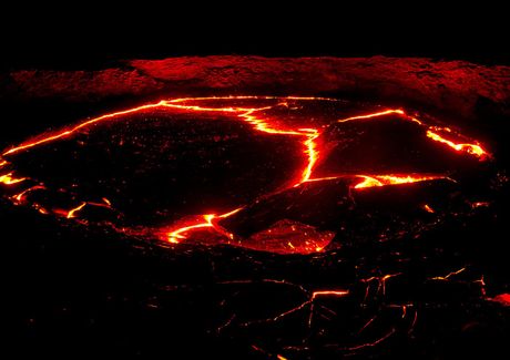 Erta Ale, vulkansko jezero