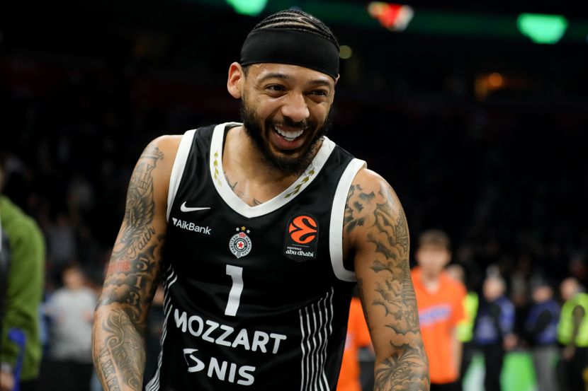 Partizan pod vedrim nebom na Kalemegdanu pokazao mišiće, Bešiktaš bez rešenja za Karlika i Lamara