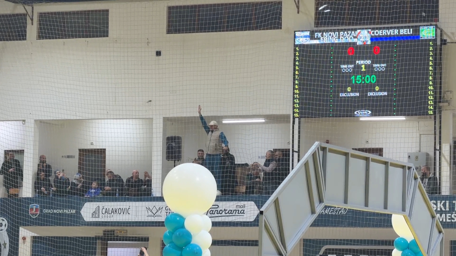 Lalatović "zapalio" Novi Pazar! Popeo se na tribinu, pa dobio ovacije, a onda uručio priznanja najboljima