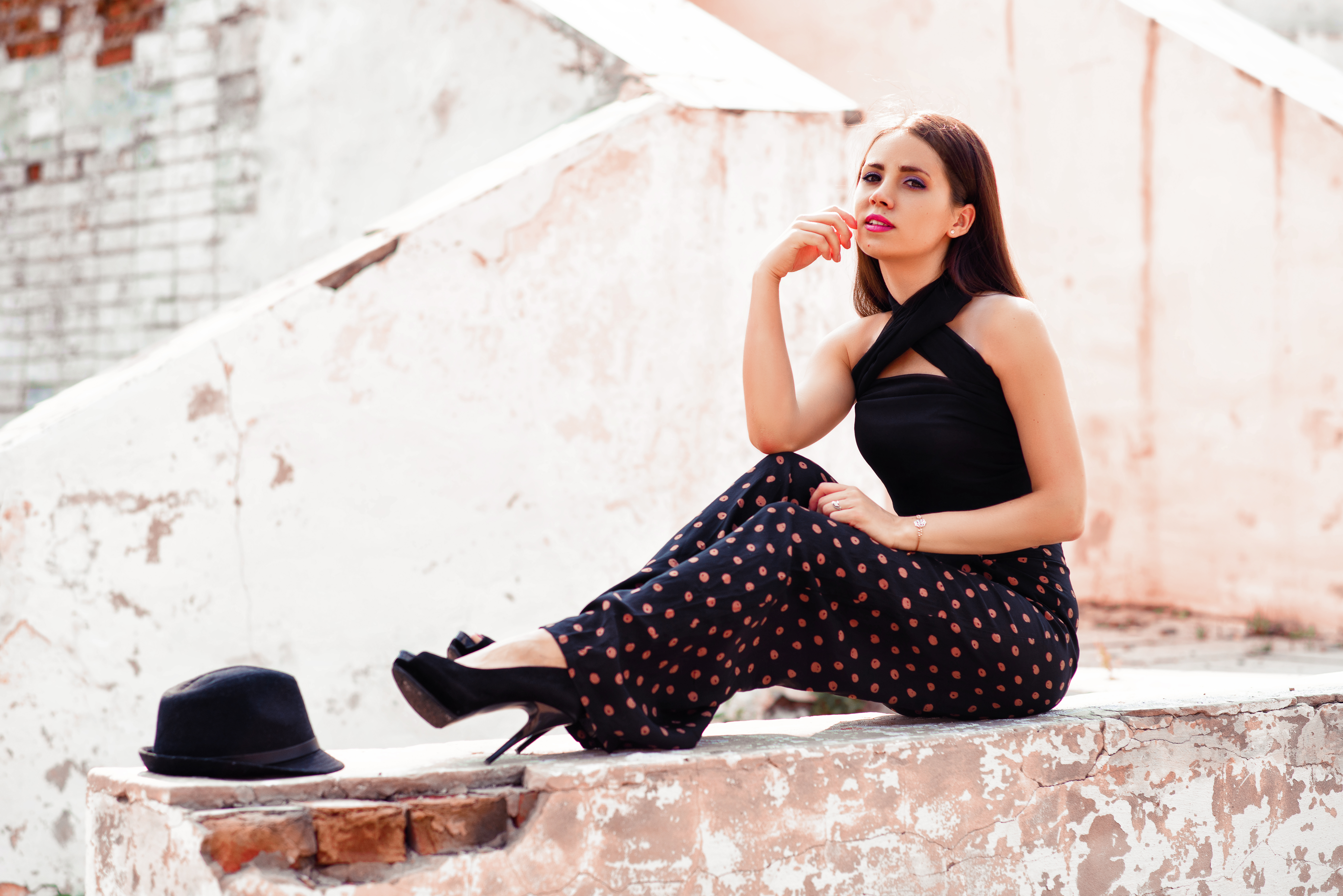 Zaboravite haljine - tufne su se preselile na pantalone i svi ih obožavaju: Hit komadi za 2026. godinu