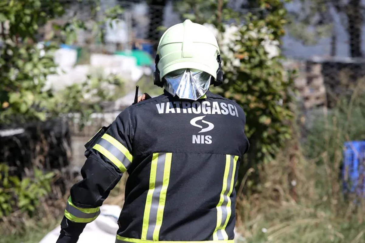 Požar zahvatio barake u romskom naselju na Karaburmi