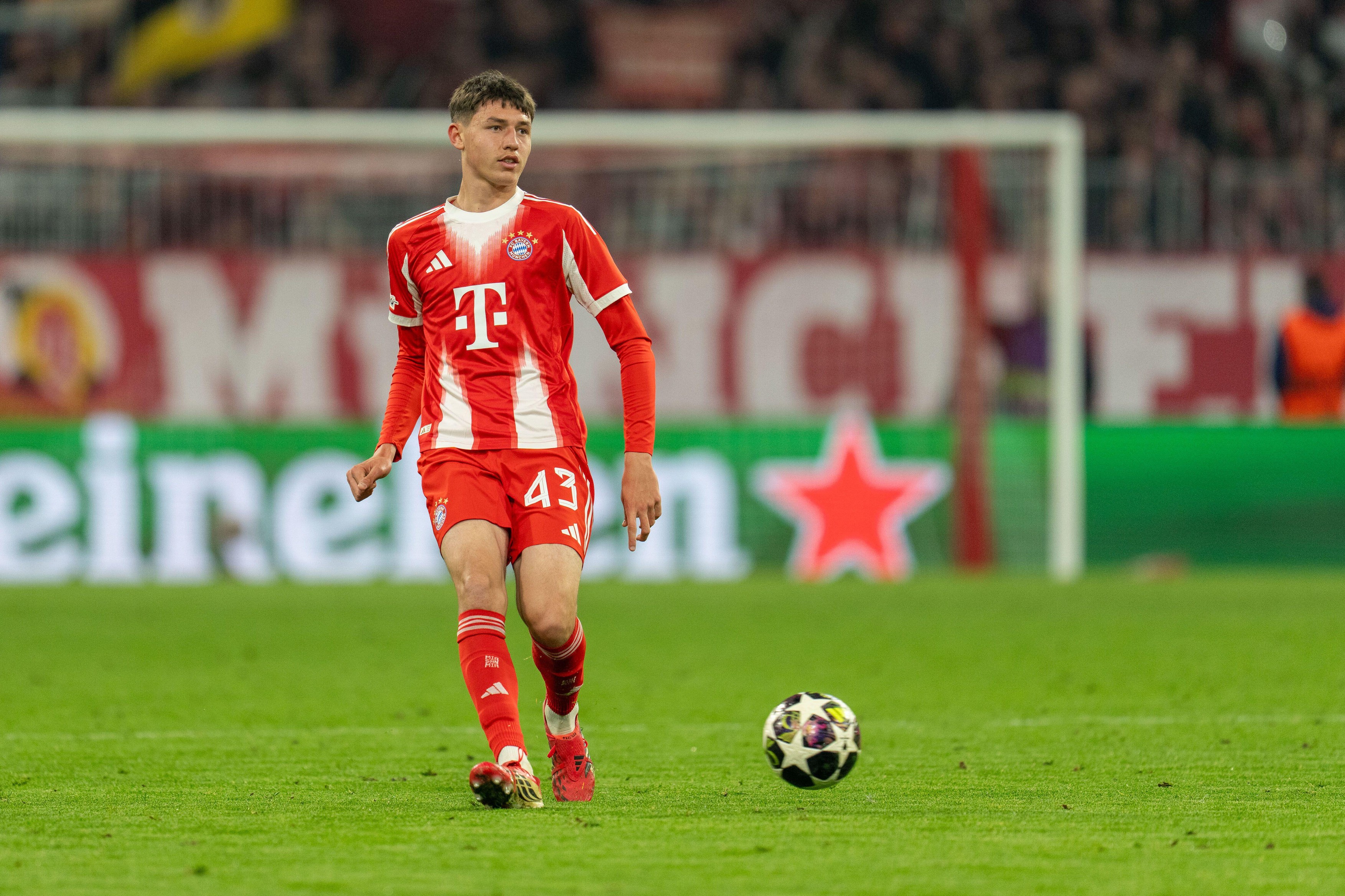 Čudo od deteta debitovalo za Bajern u LŠ sa 16 godina, Hrvati vode borbu da “otmu” Filipa za reprezentaciju