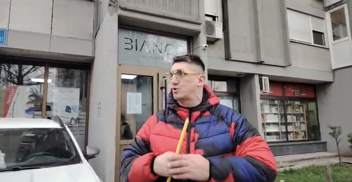 Kristijan Golubović van sebe na mestu gde je pronađeno telo žene: "Čekali smo je na stanici noćima"